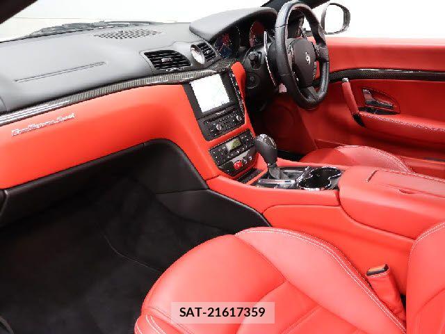 Maserati GRANTURISMO 2016-02 7221278-15