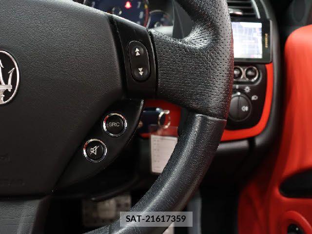 Maserati GRANTURISMO 2016-02 7221278-25