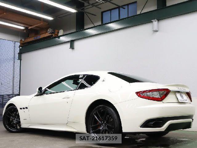 Maserati GRANTURISMO 2016-02 7221278-2