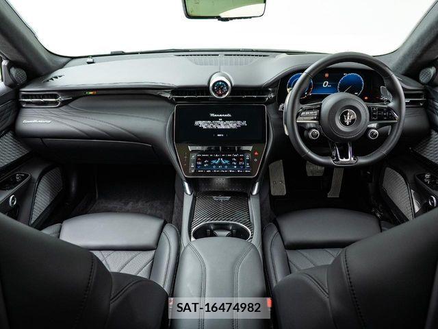 Maserati GRANTURISMO 2025-03 7272263-3