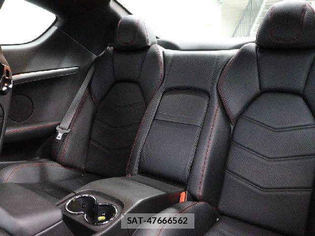 Maserati GRANTURISMO 2015-05 7877518-17