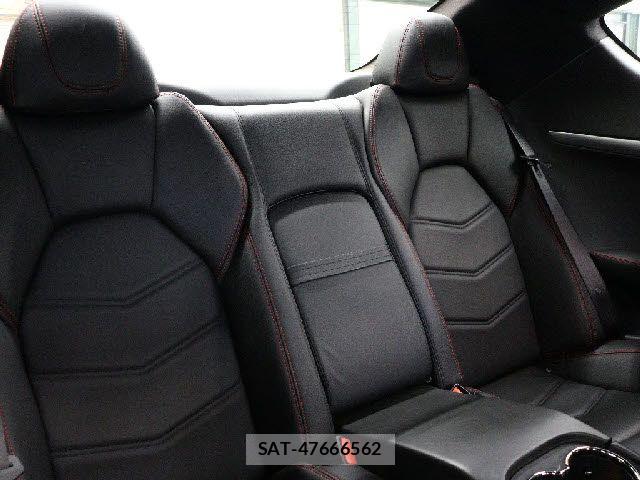 Maserati GRANTURISMO 2015-05 7877518-19