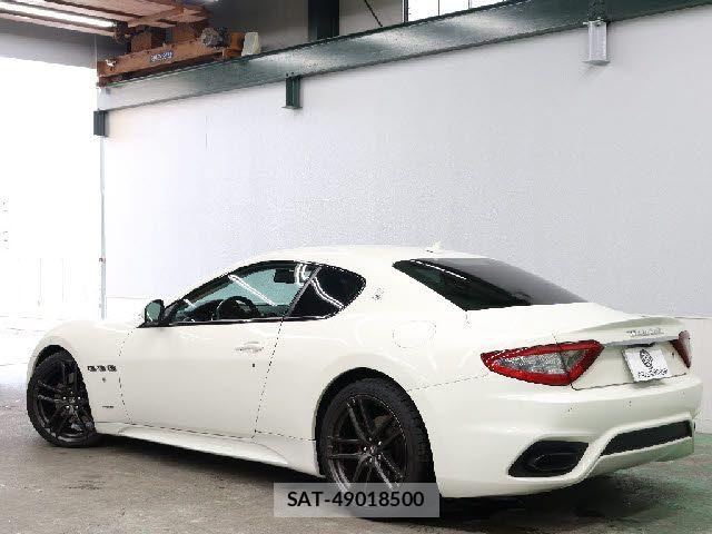 Maserati GRANTURISMO 2018-10 8100253-14