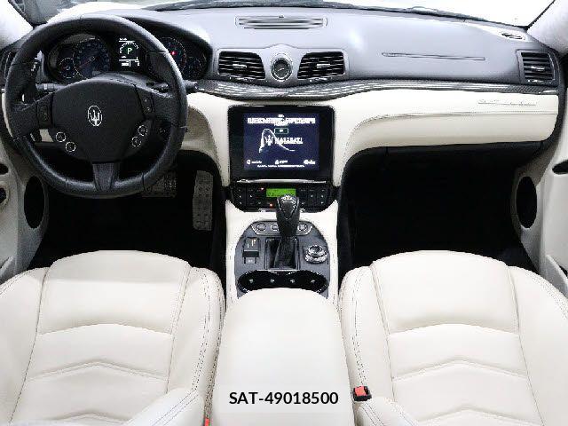 Maserati GRANTURISMO 2018-10 8100253-1
