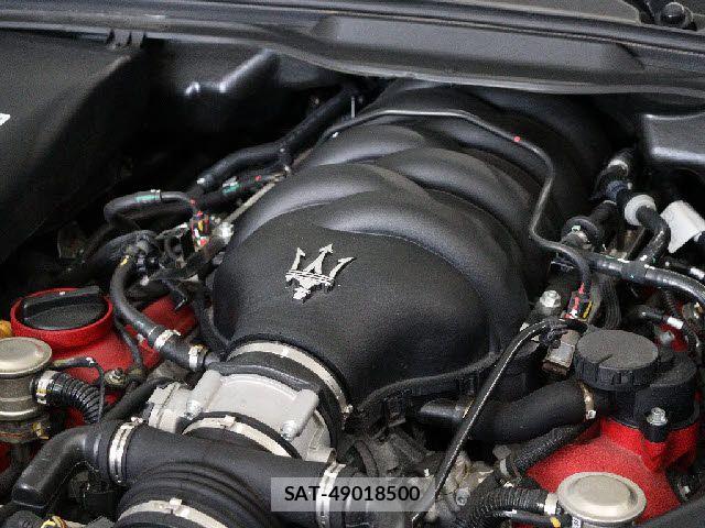 Maserati GRANTURISMO 2018-10 8100253-4