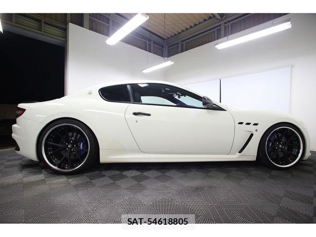Maserati GRANTURISMO 2016-05 8245802-7