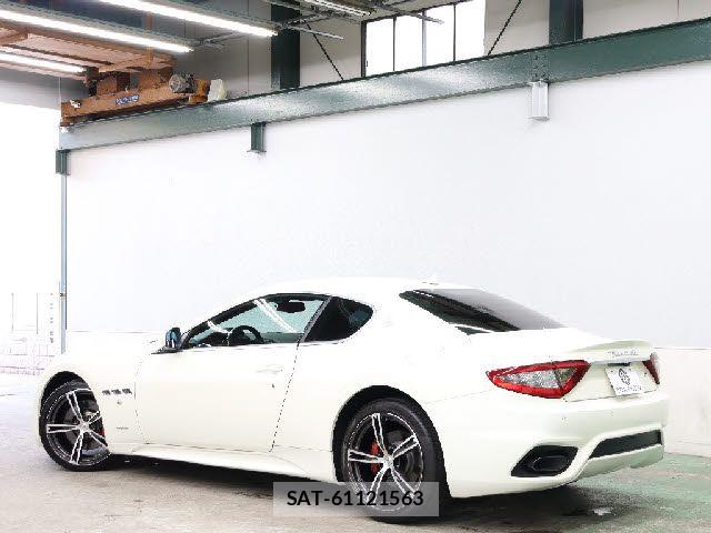 Maserati GRANTURISMO 2017-11 8743605-14