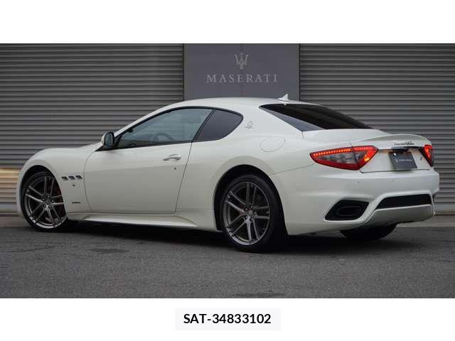 Maserati GRANTURISMO 2019-03 8880621-2