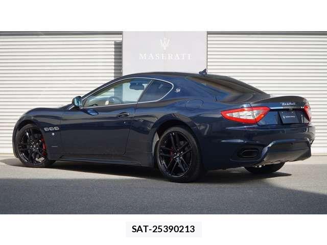 Maserati GRANTURISMO 2019-06 8880620-2