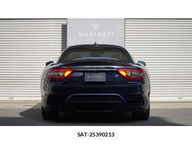 Maserati GRANTURISMO 2019-06 8880620-3