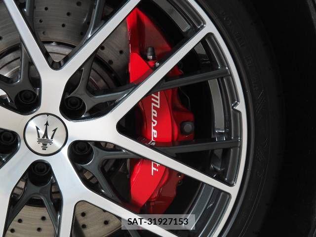 Maserati GRANTURISMO 2024-03 1182334-6