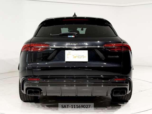 Maserati Grecale 2023-01 1102230-13