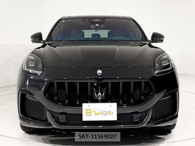 Maserati Grecale 2023-01 1102230-17