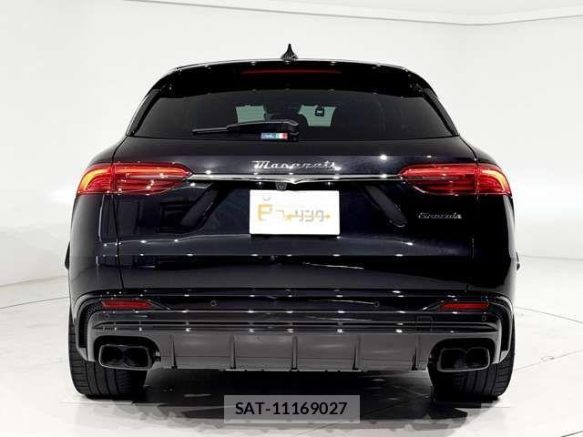 Maserati Grecale 2023-01 1102230-19