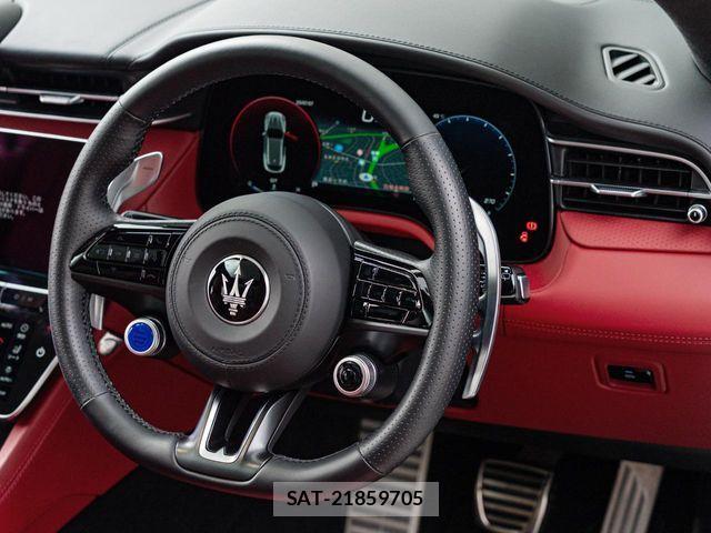 Maserati Grecale 2024-12 1182350-9