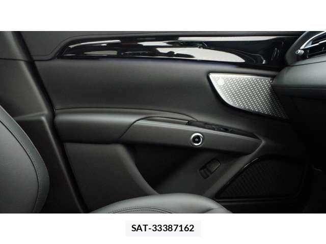 Maserati Grecale 2025-06 1182353-16