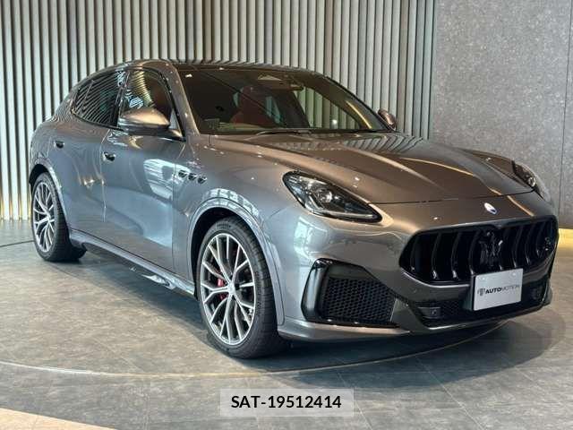 Maserati Grecale 2023-10 1586213-6