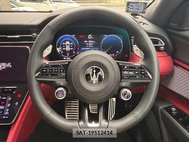 Maserati Grecale 2023-10 1586213-12