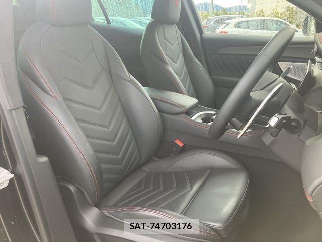 Maserati Grecale 2023-09 2249037-8