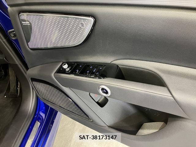 Maserati Grecale 2024-05 2350647-7