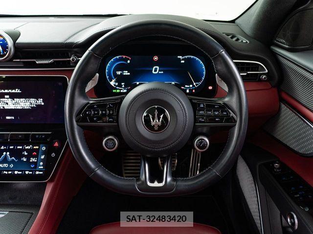Maserati Grecale 2024-01 3378573-10