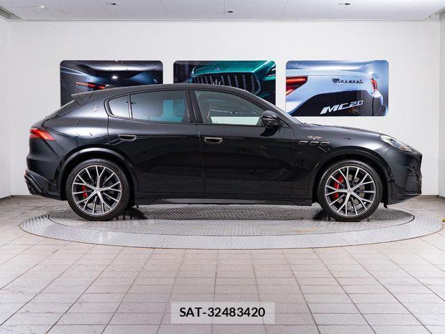 Maserati Grecale 2024-01 3378573-16