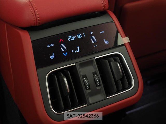Maserati Grecale 2025-03 3378576-12