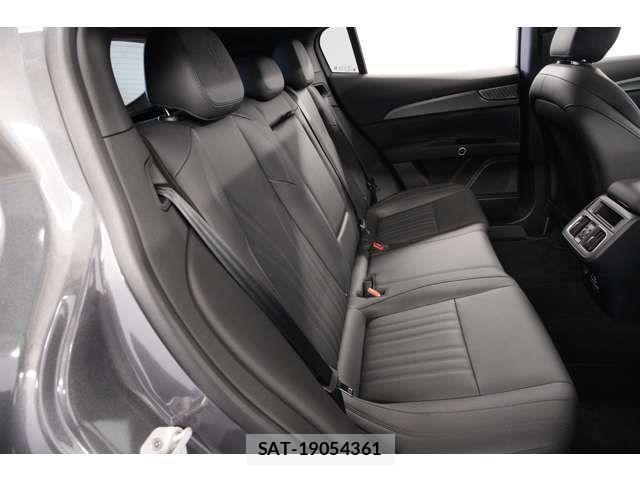 Maserati Grecale 2023-07 4176148-8