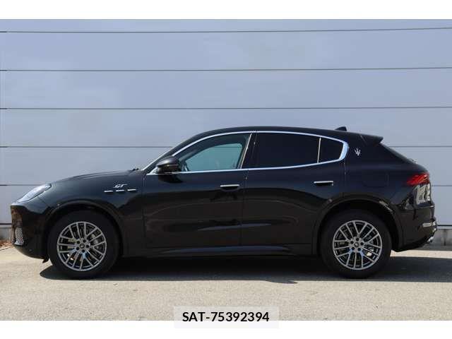Maserati Grecale 2023-06 4639703-5