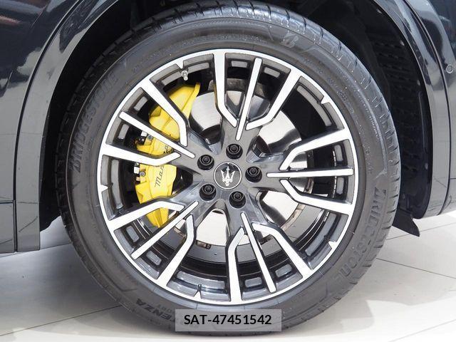Maserati Grecale 2023-06 4965888-9