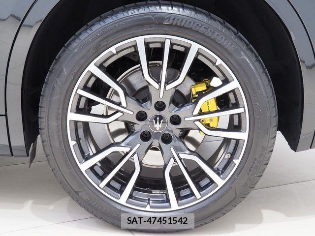 Maserati Grecale 2023-06 4965888-11