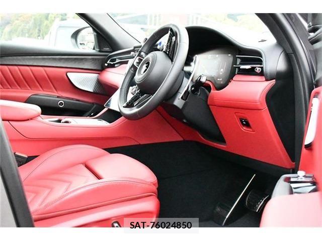 Maserati Grecale 2024-09 5871378-2