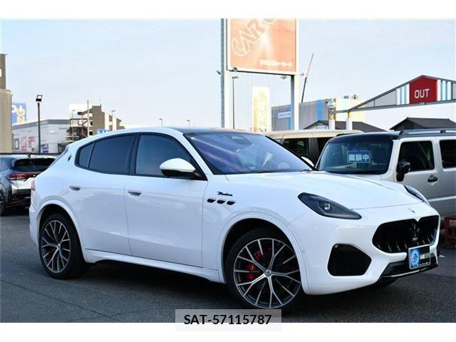 Maserati Grecale 2023-08 5871372-25