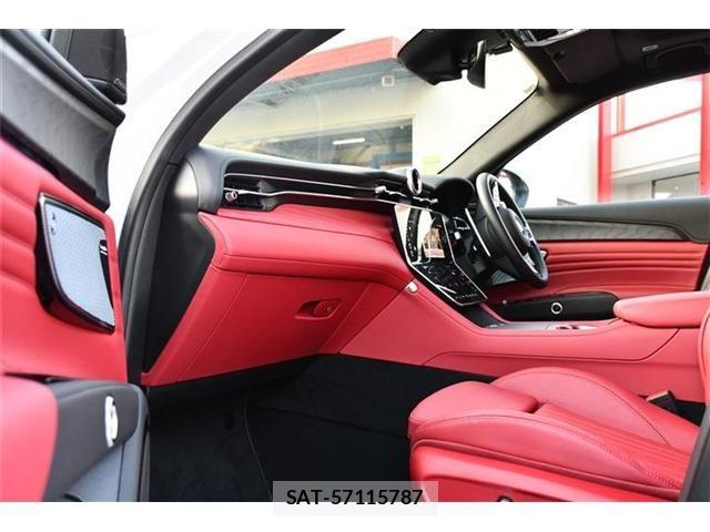 Maserati Grecale 2023-08 5871372-8