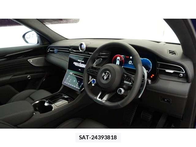 Maserati Grecale 2025-12 6012242-8