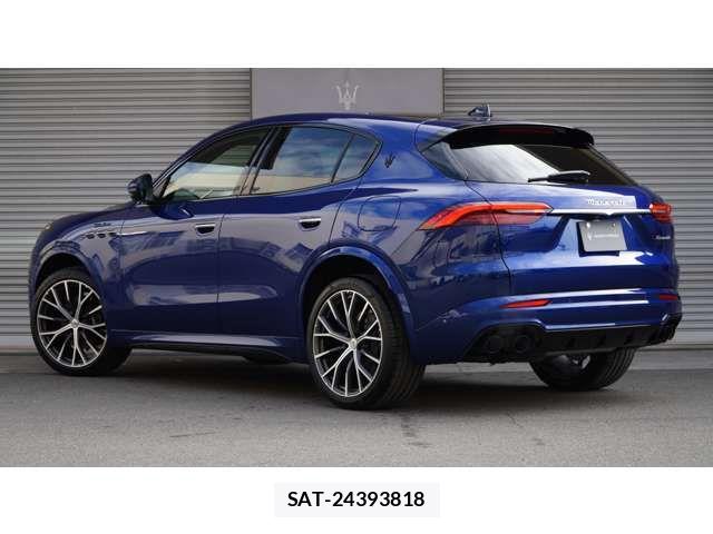 Maserati Grecale 2025-12 6012242-2