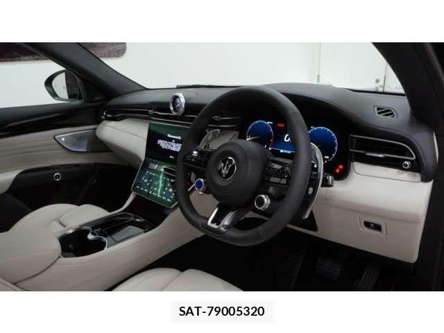 Maserati Grecale 2025-12 6012241-8