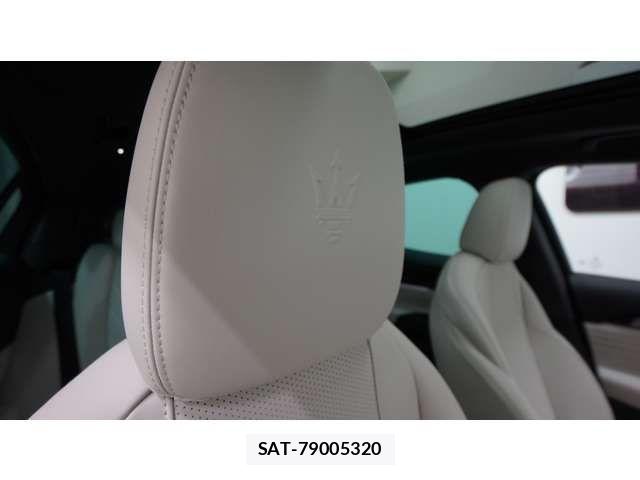 Maserati Grecale 2025-12 6012241-14