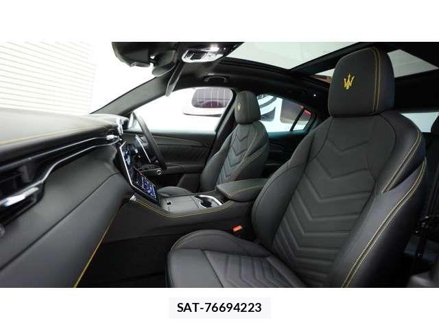 Maserati Grecale 2025-12 6012240-12