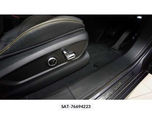 Maserati Grecale 2025-12 6012240-17