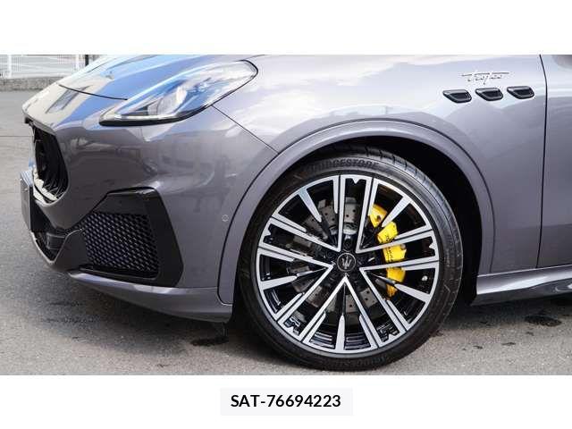 Maserati Grecale 2025-12 6012240-6