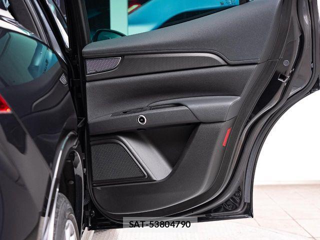 Maserati Grecale 2024-03 6216605-13