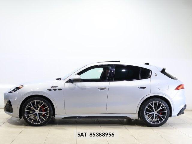 Maserati Grecale 2023-11 6613012-10