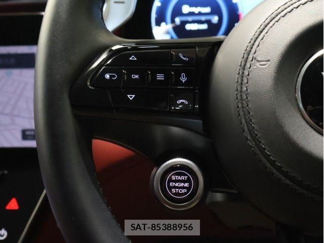 Maserati Grecale 2023-11 6613012-23
