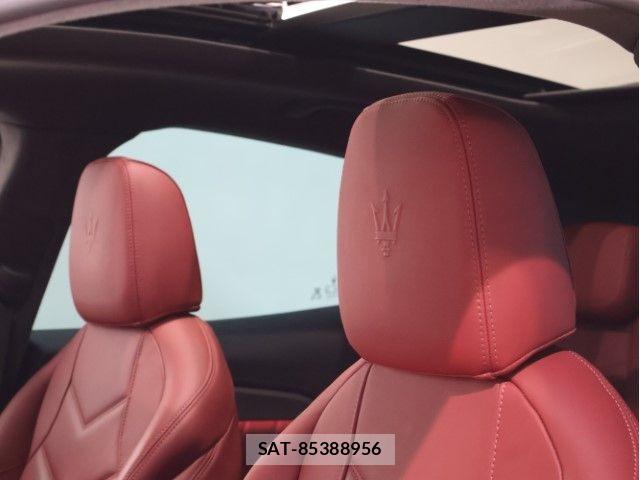 Maserati Grecale 2023-11 6613012-5