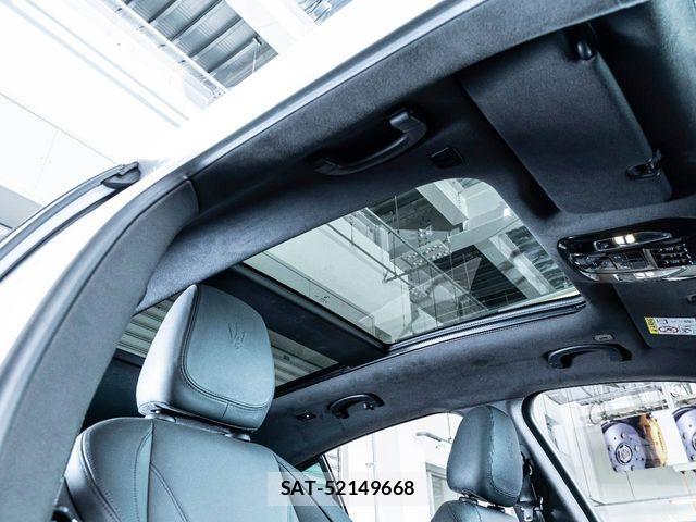 Maserati Grecale 2023-11 6815796-4