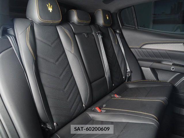 Maserati Grecale 2023-12 6815788-10