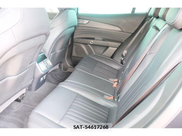 Maserati Grecale 2023-07 7328176-12