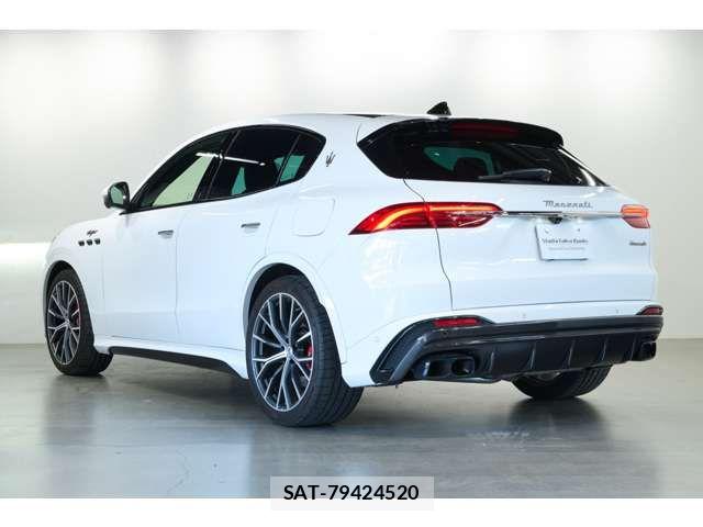 Maserati Grecale 2023-11 7358615-5