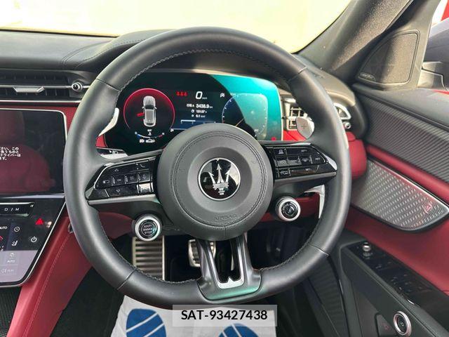 Maserati Grecale 2023-12 7455541-16
